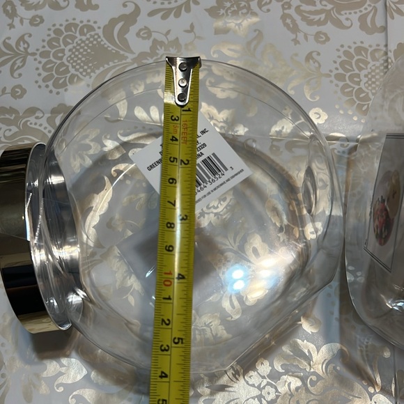 New Set of Two Gold Lid Slanted Plastic Clear Candy Jars 55oz each (A-1) - Picture 7 of 8